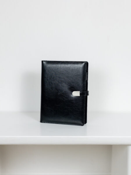 Smart блокнот з зарядкою Еко-шкіра глянець в чорному кольорі павербанк 10000 mAh