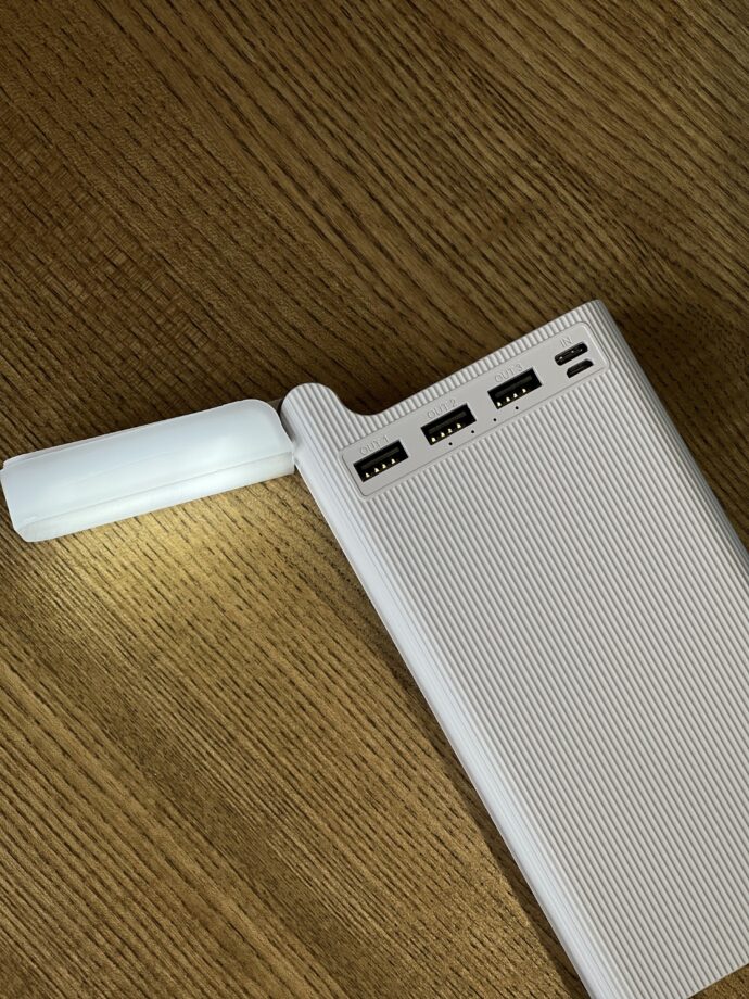 Павербанк з ліхтарем HOCO Jove table lamp J62 30000mAh | 3USB, 2A