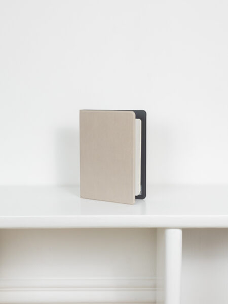 Smart блокнот Ultaslim  білого кольору швидка бездротова зарядка 10000 mAh