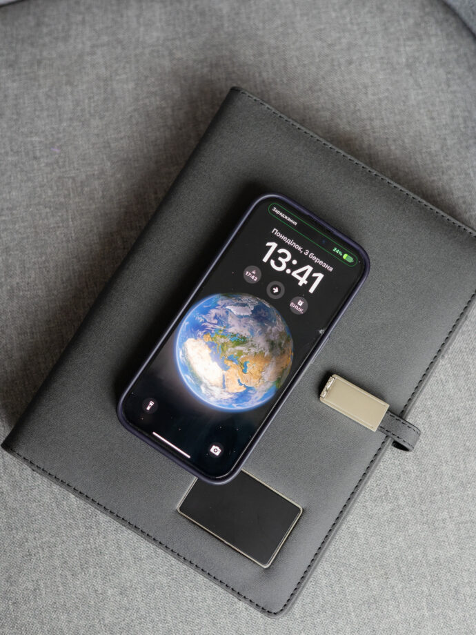 Smart блокнот з Ліхтарем та підсвіткою сірого кольору з зарядкою павербанк 10000 mAh