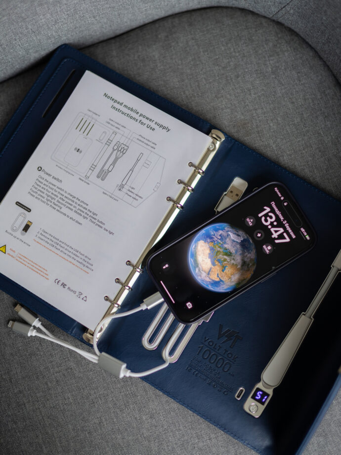 Smart блокнот Бізнес Лайт синього кольору з зарядкою павербанк 10000 mAh