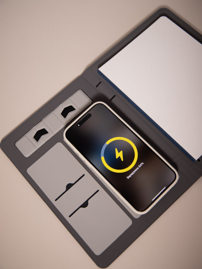 Smart блокнот Ultaslim синього кольору швидка бездротова зарядка 10000 mAh