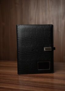 Smart блокнот Кобра Лайт чорного кольору з зарядкою павербанк 10000 mAh