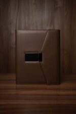 Smart блокнот Бізнес Лайт коричневого кольору з зарядкою павербанк 10000 mAh