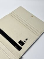 Смарт-портмоне Volt Tok із вбудованим Power Bank (5000 mAh) білого кольору - Зображення 2