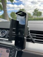 Преміальний автотримач 2-в-1. Автоматична фіксація та бездротова зарядка